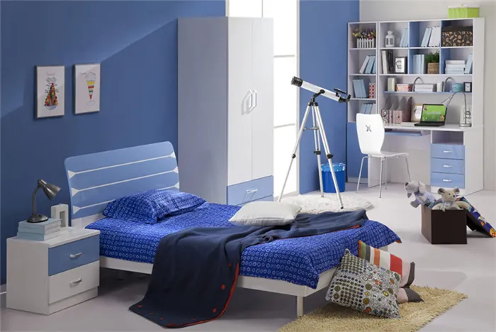 Интерьер в голубых тонах — неплохое решение для комнаты мальчика-подросткаФОТО:dizayn-kids.ru