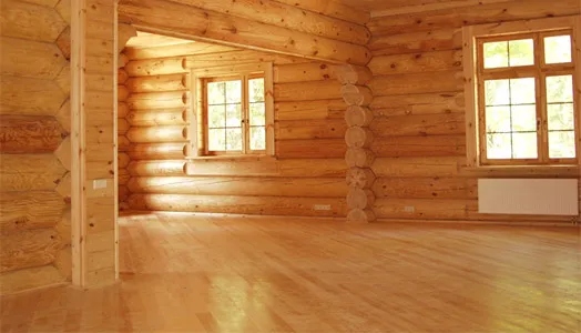 Для деревянных домов лучше всего подходят полы из того же материала.