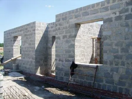 Стены из блоков