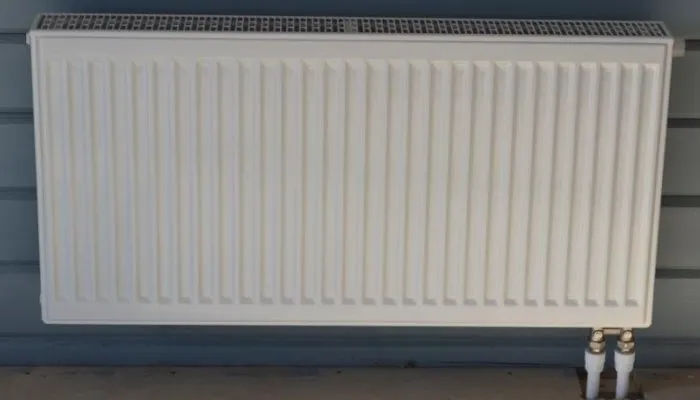 Стальной радиатор отопления достаточно надежный для использования в частном доме