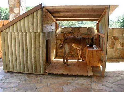 При построении будки нужно ориентироваться на размеры собаки 