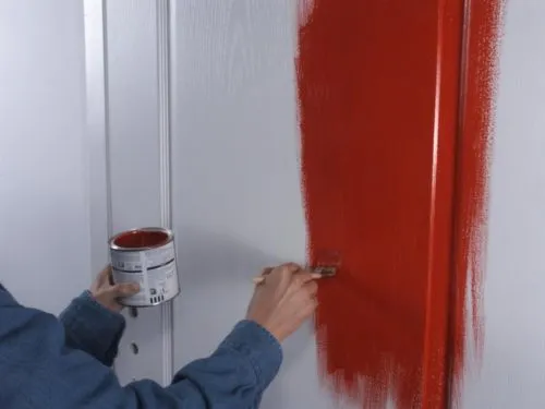 Окраска дверей