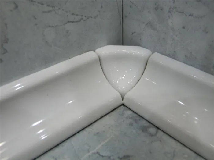 Как избавиться от зазора между ванной и плиткой - фото 7