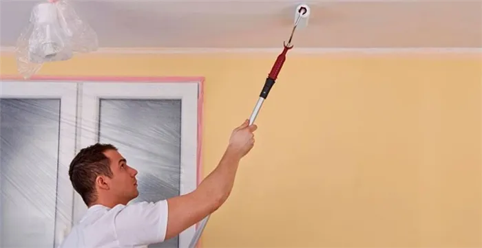 Как сделать потолок в частном доме с покраской