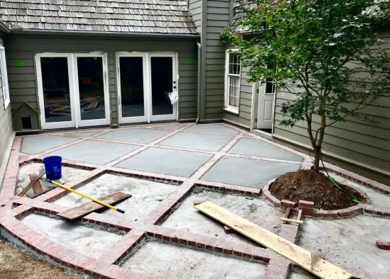 Как залить двор бетоном