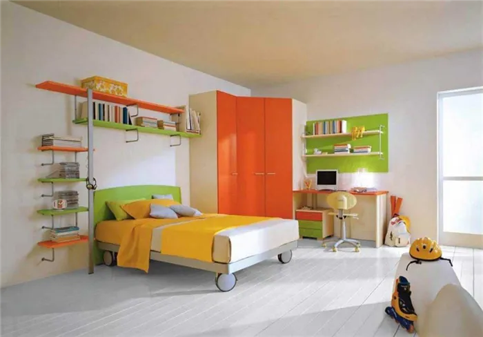 Оранжевый оттенок в интерьере комнаты