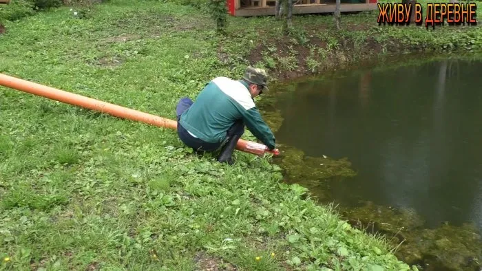 Как за считанные секунды откачать воду из бассейна без насоса