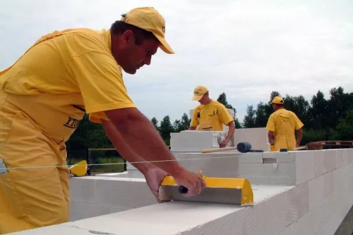 Укладка газобетона